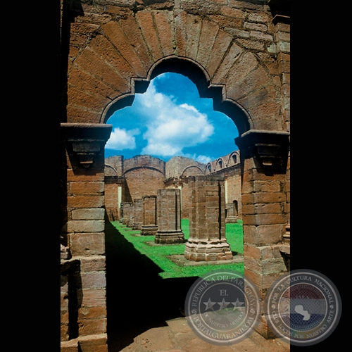 PUERTA DE JESÚS (Ruinas Jesuíticas) - Fotografía de FERNANDO ALLEN